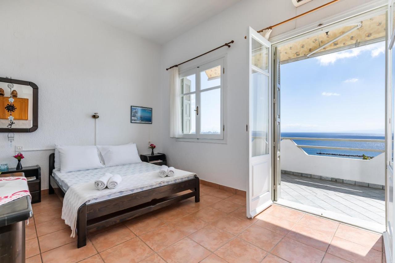 Servani Studios & Suites Loutraki  Bagian luar foto